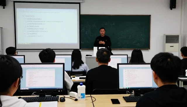 技术实现视角下培训体系的使用与维护建议